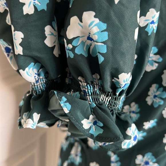 NWT Outerknown Kira Dress Riviera Esalen Bloom Size Medium - Picture 7 of 16